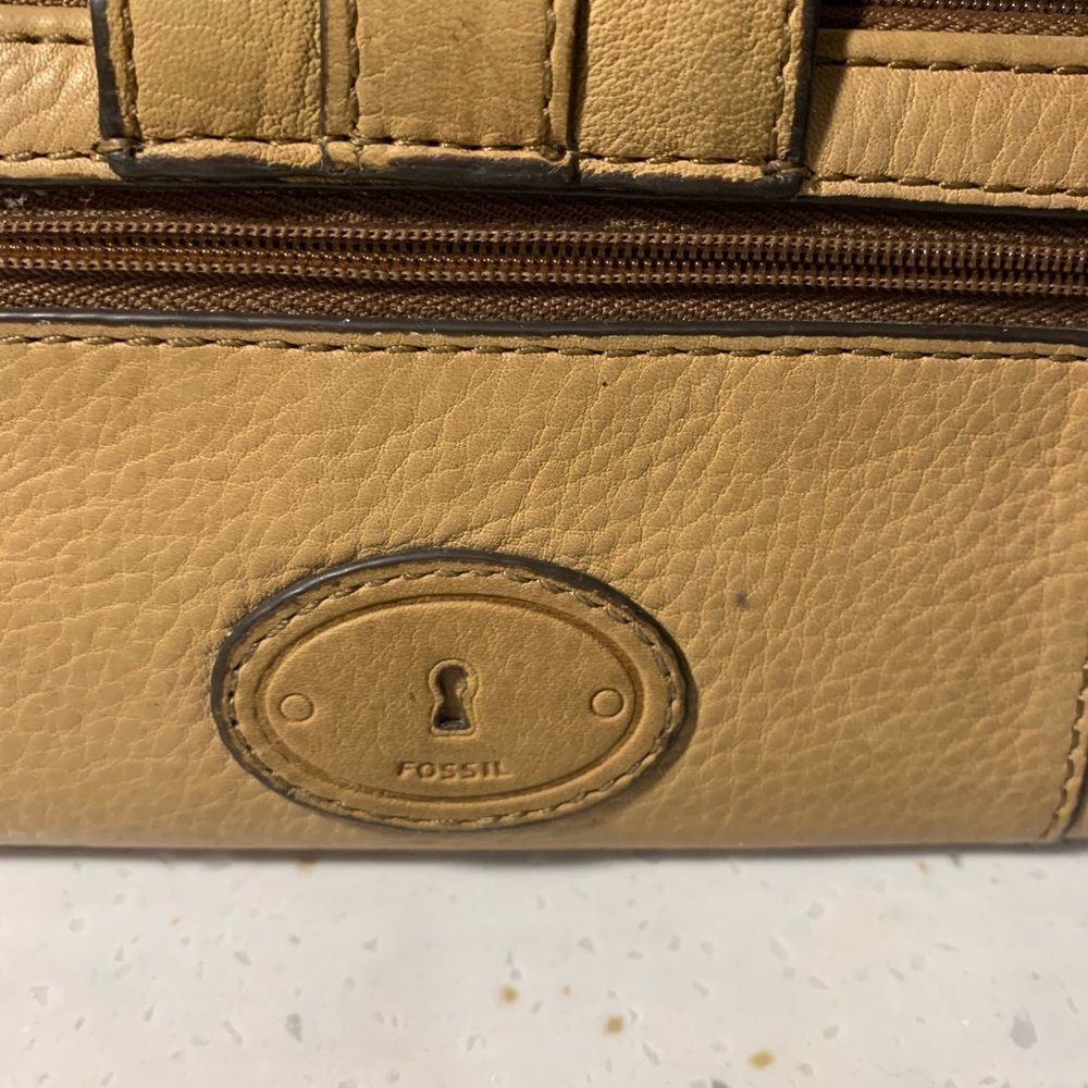 Fossil Wallet - Picture 2 of 6